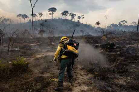 Bombeiros de Mato Grosso monitoram incêndios em 28 fazendas de 21 municípios