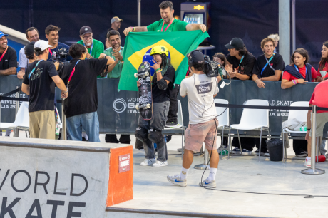 Raicca Ventura conquista Mundial de skate park na Itália