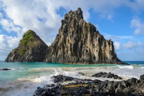 Turista morre após mergulho de profundidade em Fernando de Noronha