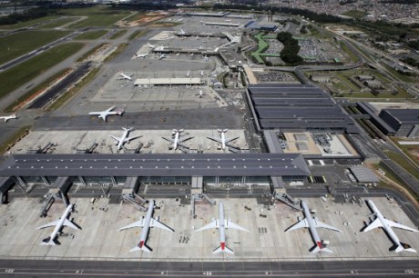 Após mais de cinco horas de tiroteio e morte, aeroporto de Guarulhos retoma rotina