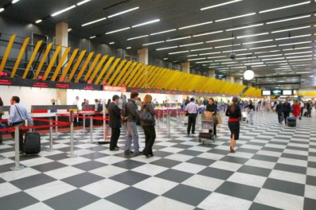 Chuva forte em SP desvia voos de Congonhas