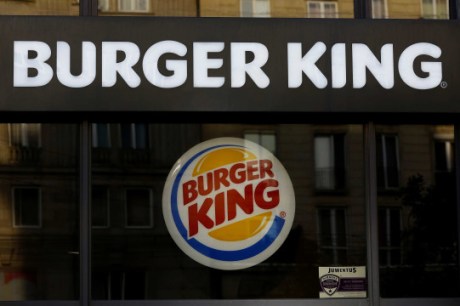 Burger King dará sanduíche de graça para advogados, em nova campanha de marketing