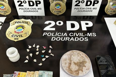 Polícia Civil cumpre mandado de busca e apreensão e prende mulher por tráfico de drogas em Dourados