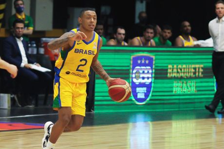 Yago volta à seleção para eliminatórias da Americup de Basquete