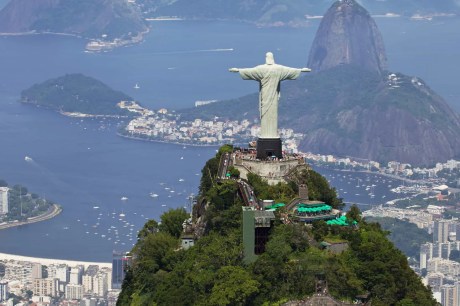 Nora de turista que morreu na escadaria do Cristo Redentor critica atendimento dado a ele