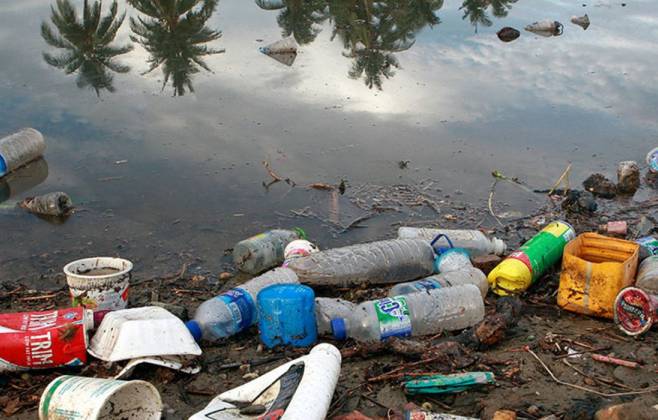 Brasil lança por ano 1,3 milhão de toneladas de plástico no oceano